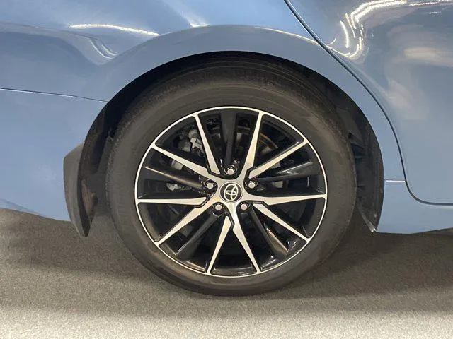 2023 Toyota CAMRY thumbnail 40