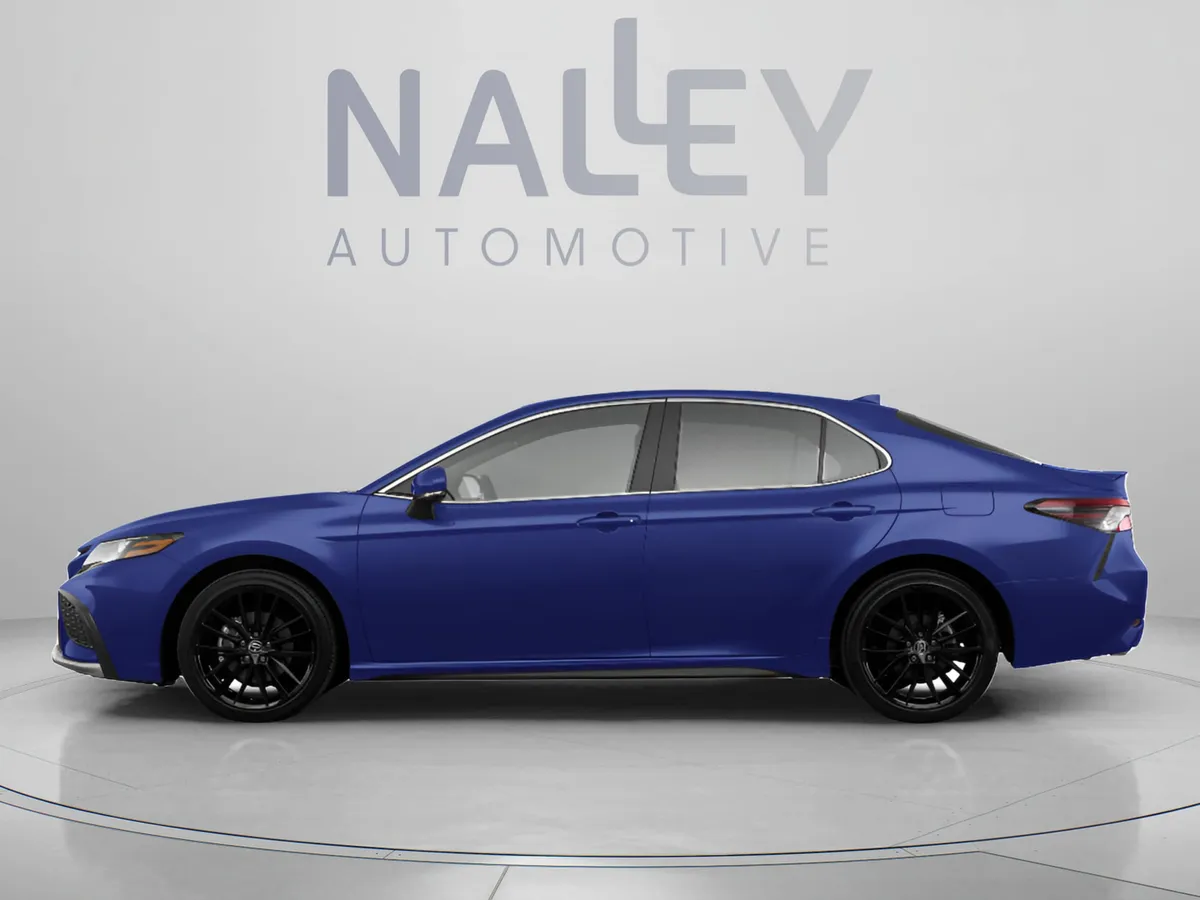 2023 Toyota Camry Hybrid Hybrid SE thumbnail 2
