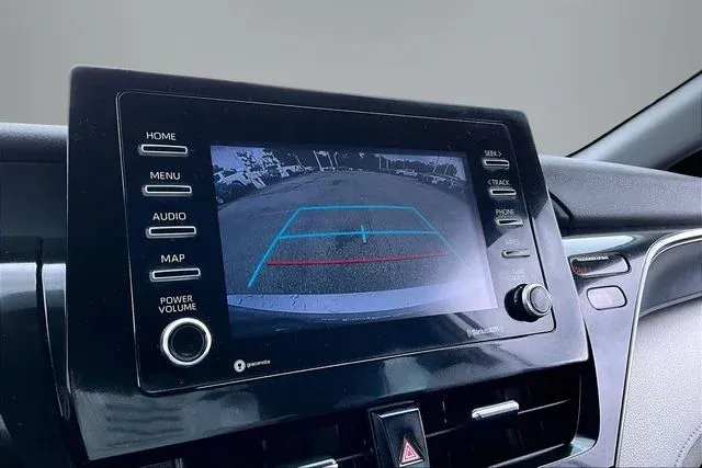 2023 Toyota Camry LE thumbnail 13