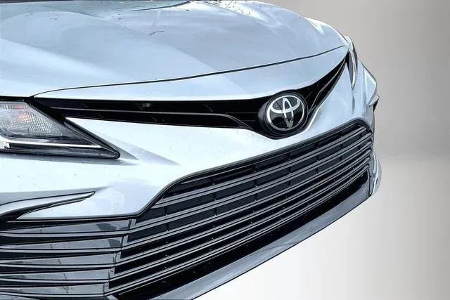 2023 Toyota Camry LE thumbnail 27
