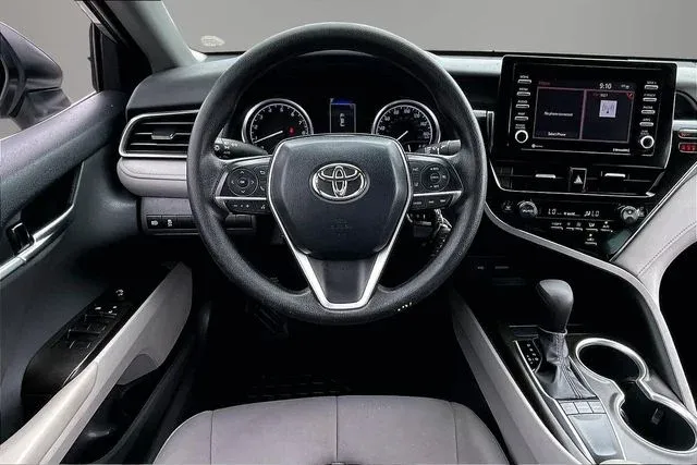 2023 Toyota Camry LE thumbnail 8