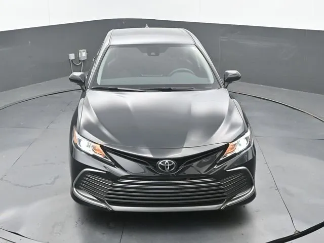 2023 Toyota Camry LE thumbnail 14