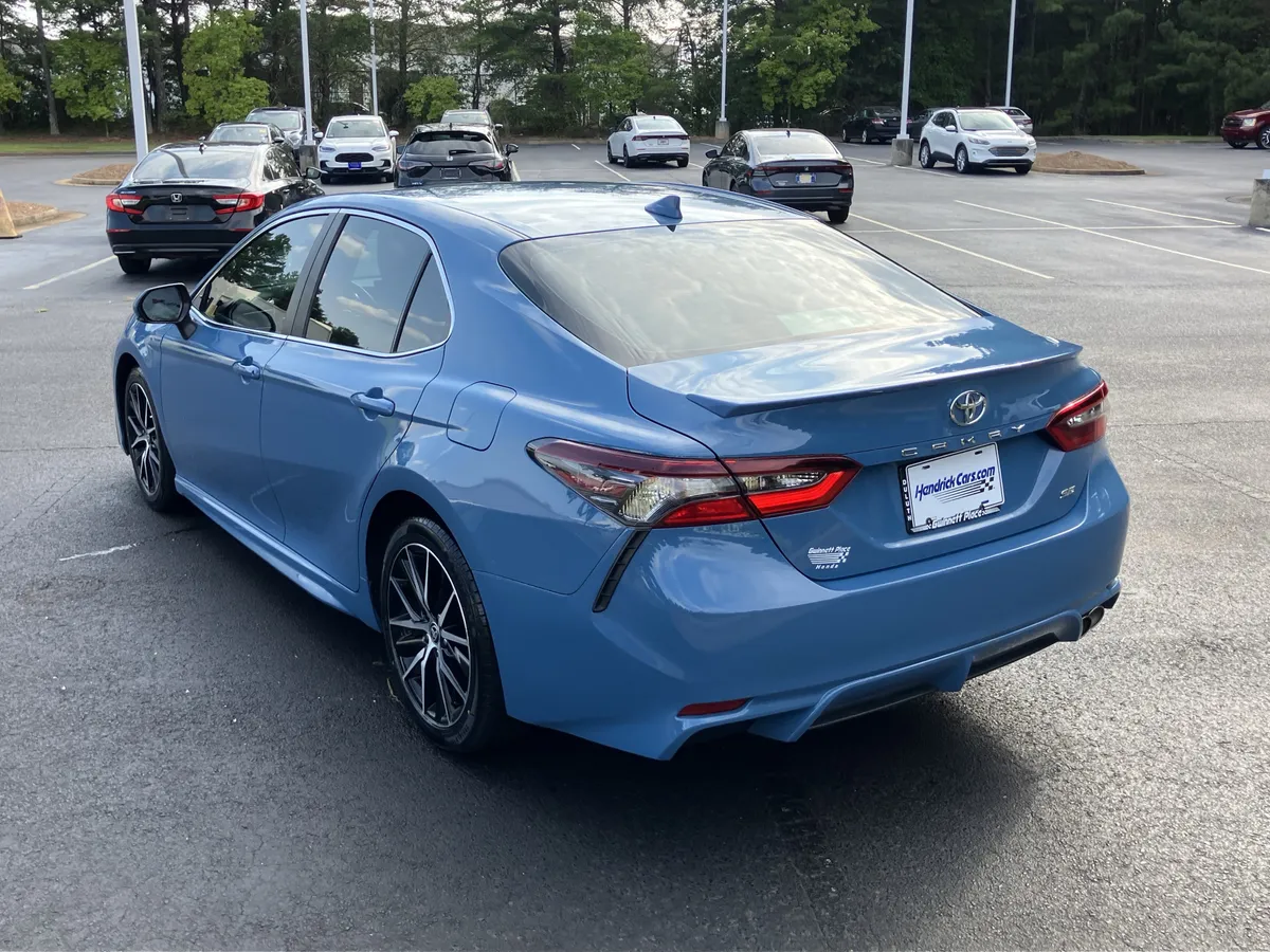 2023 Toyota Camry SE Auto thumbnail 8