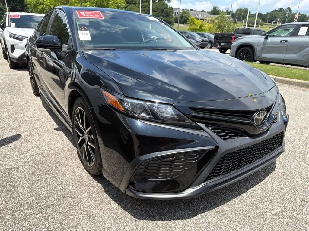 2023 Toyota Camry SE thumbnail 4