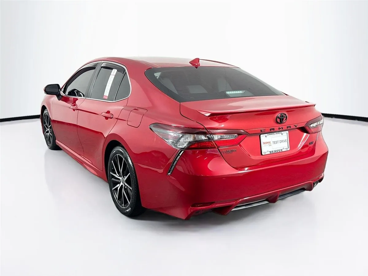 2023 Toyota Camry SE thumbnail 10