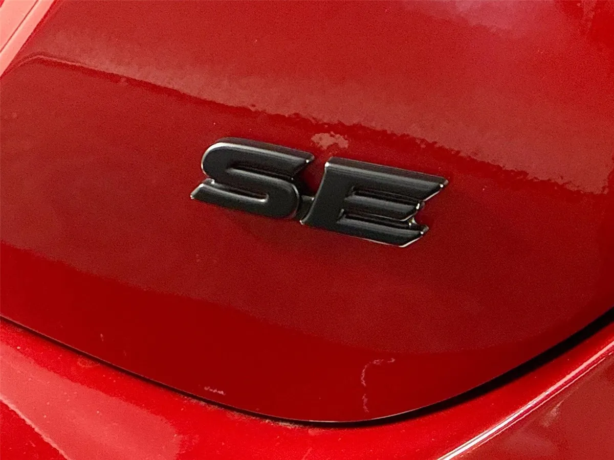 2023 Toyota Camry SE thumbnail 12
