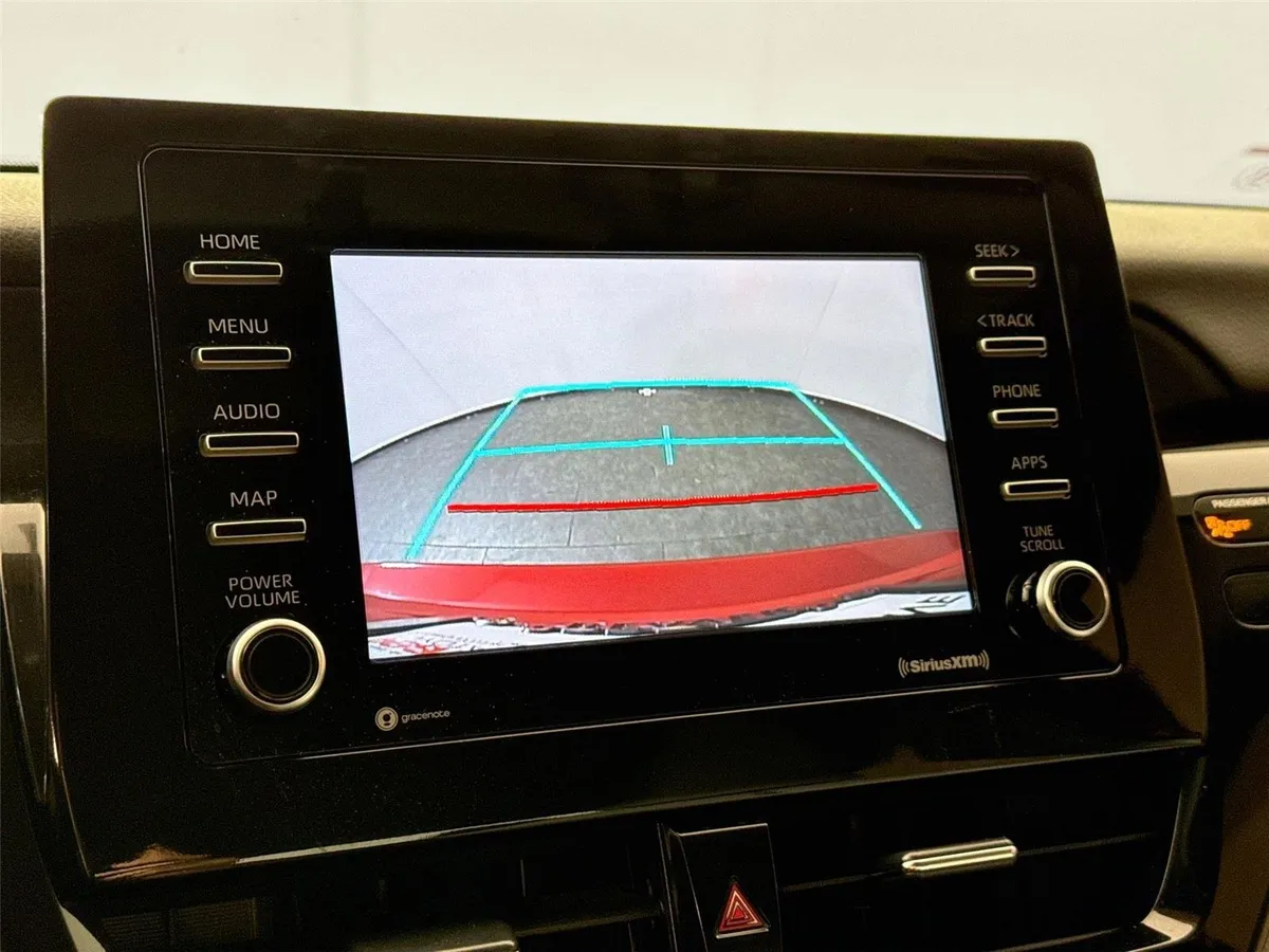2023 Toyota Camry SE thumbnail 20