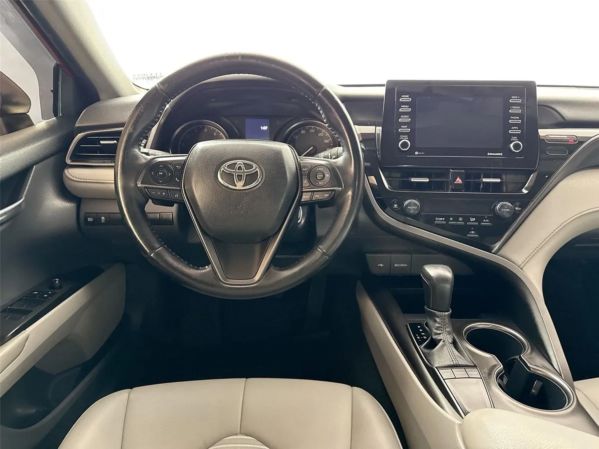 2023 Toyota Camry SE thumbnail 26