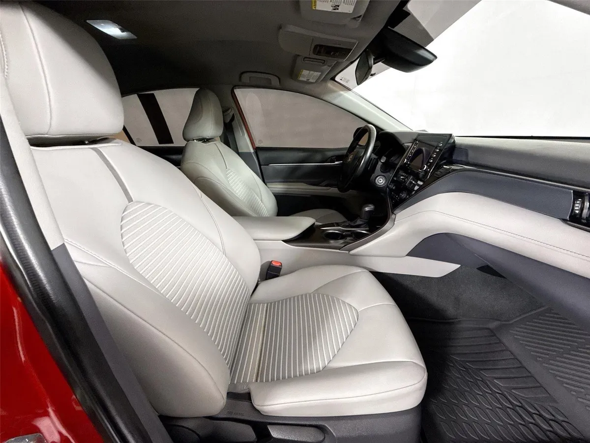 2023 Toyota Camry SE thumbnail 34