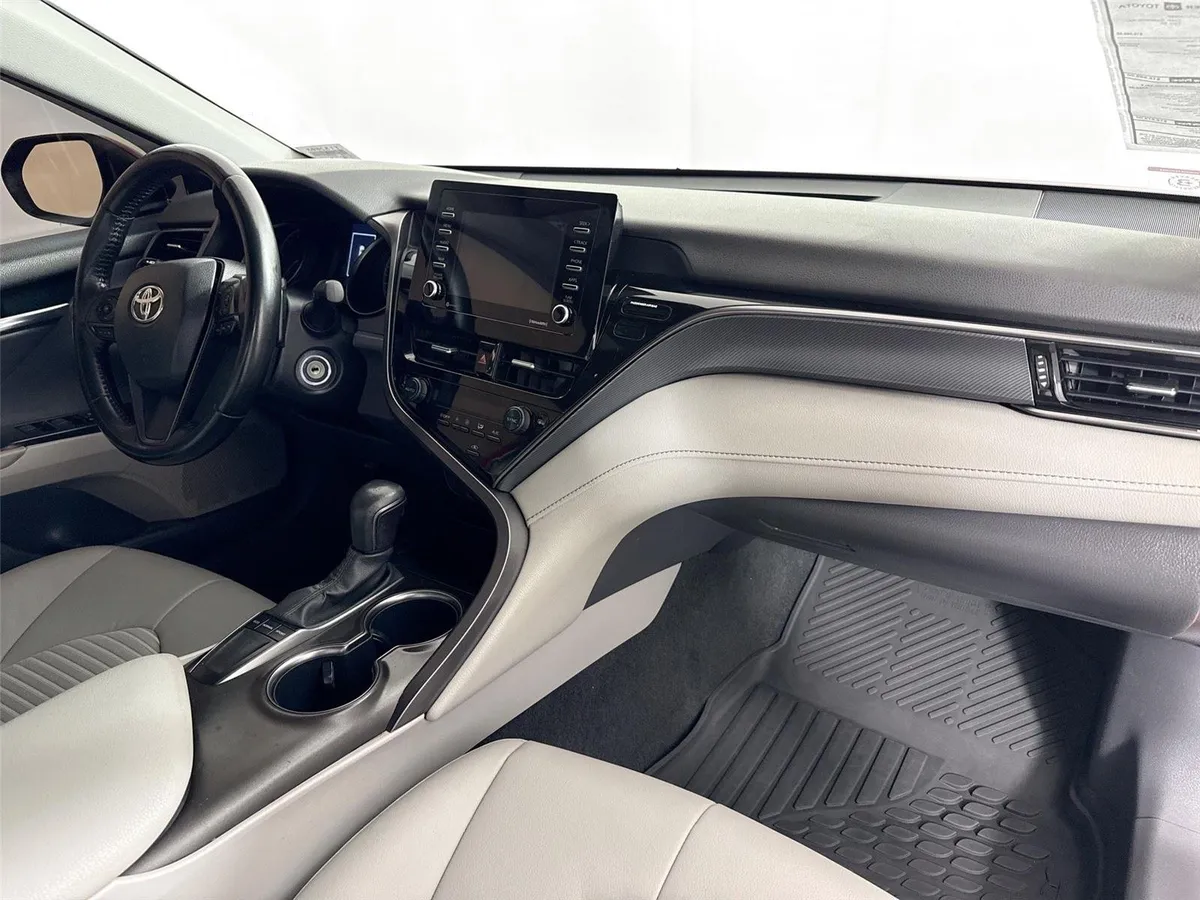 2023 Toyota Camry SE thumbnail 35