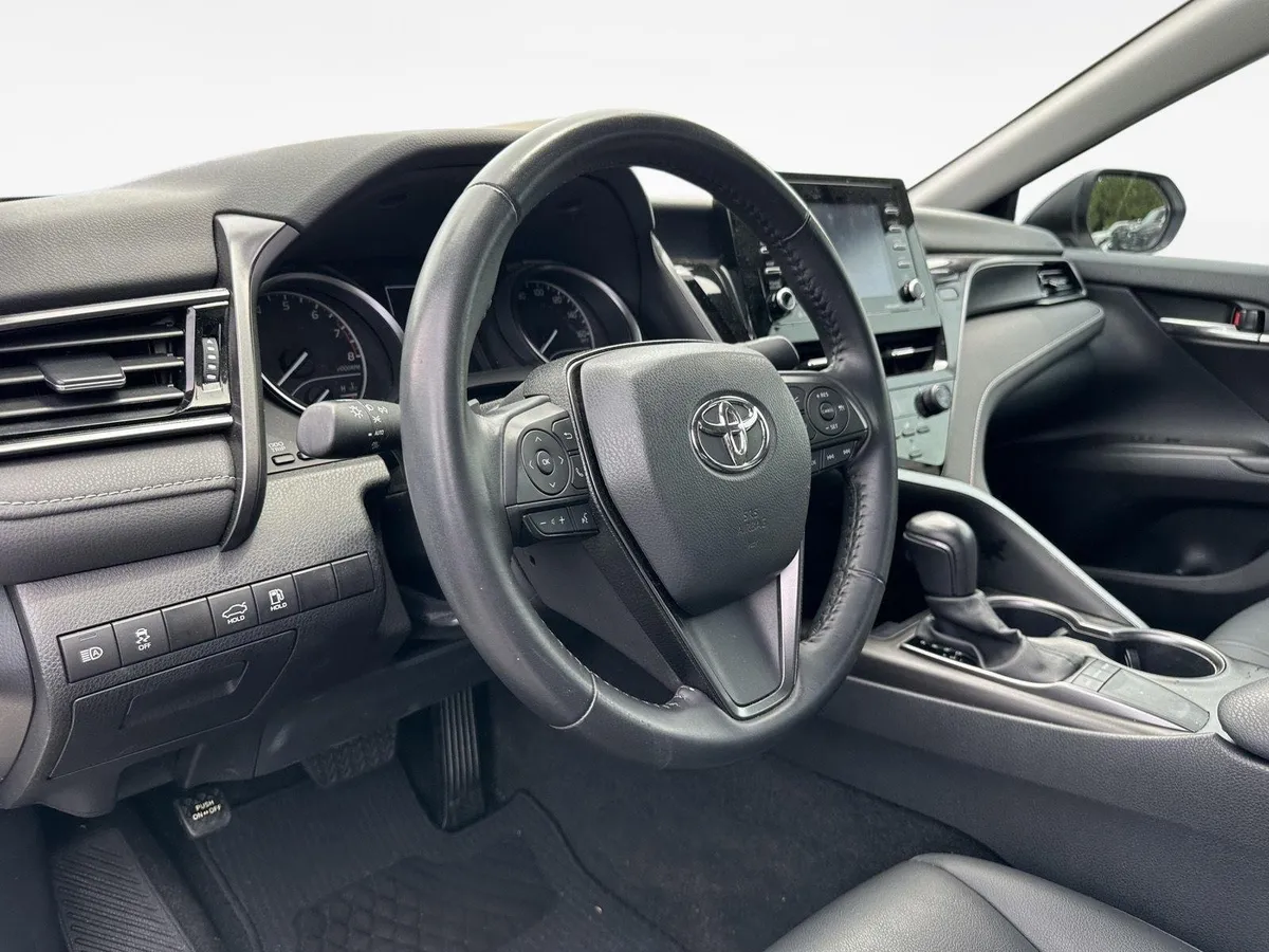 2023 Toyota Camry SE Nightshade thumbnail 11