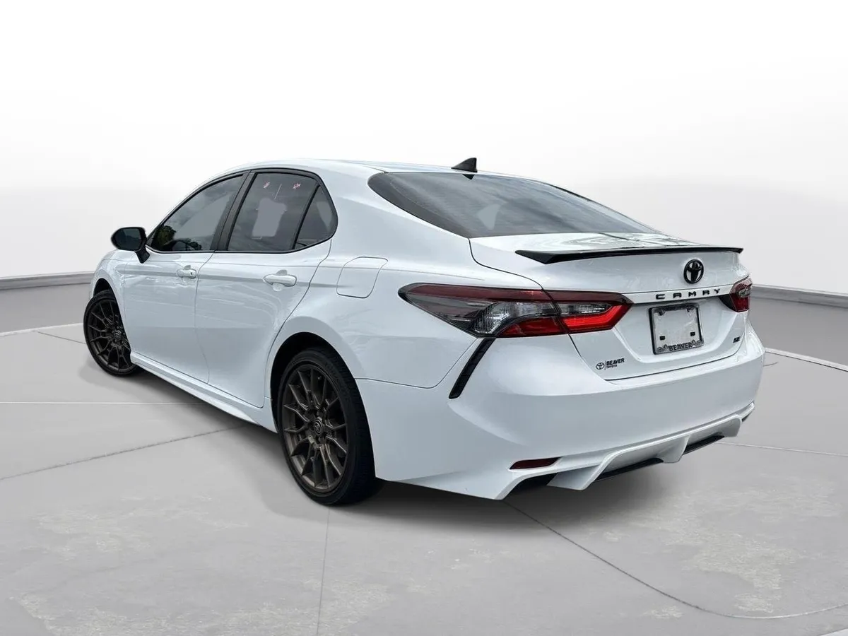 2023 Toyota Camry SE Nightshade thumbnail 8
