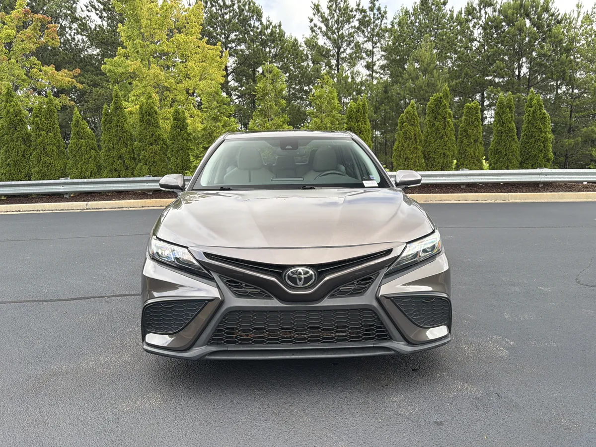 2023 Toyota Camry SE Nightshade thumbnail 11