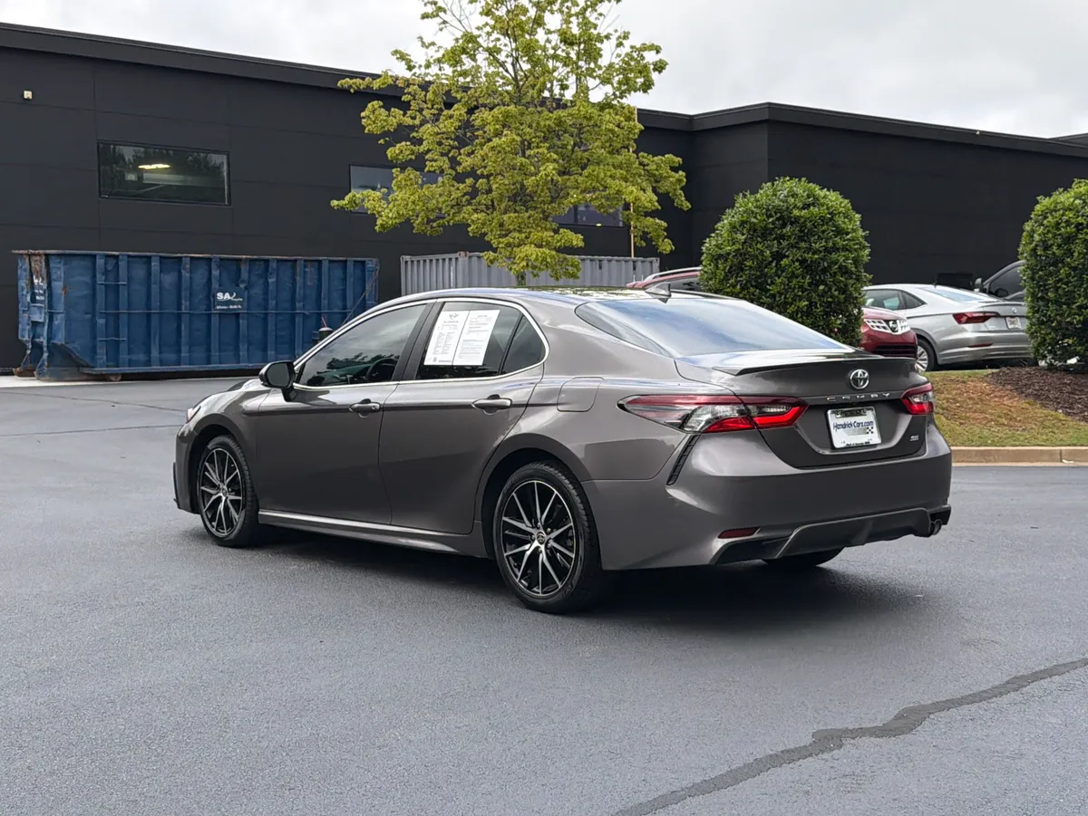 2023 Toyota Camry SE Nightshade thumbnail 14
