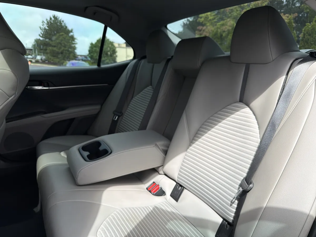 2023 Toyota Camry SE Nightshade thumbnail 41