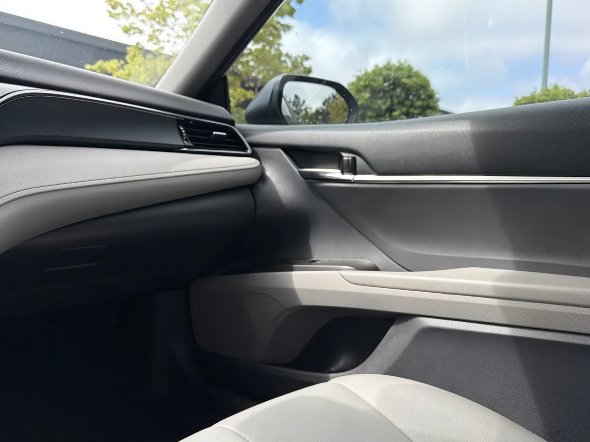 2023 Toyota Camry SE Nightshade thumbnail 44