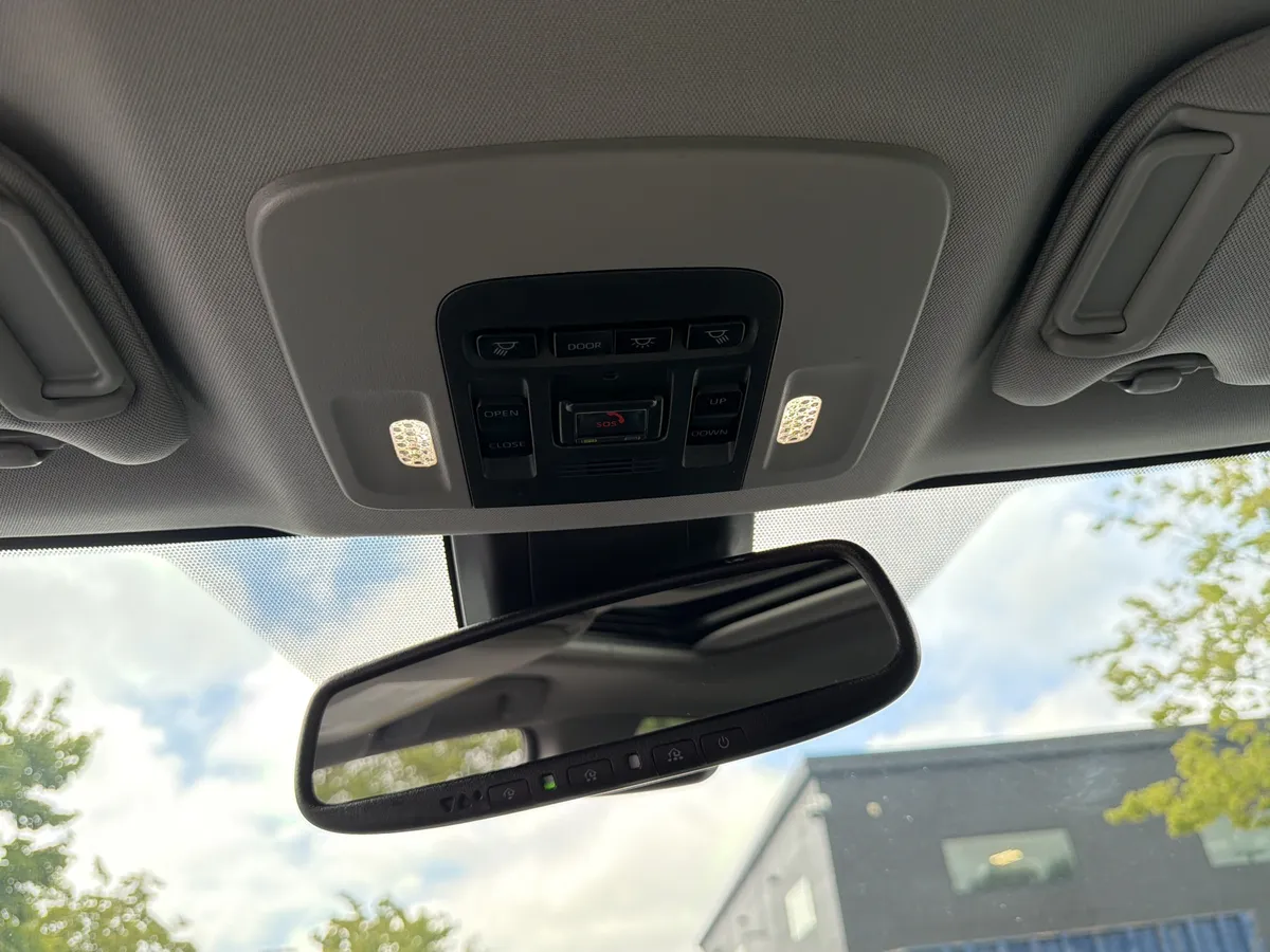 2023 Toyota Camry SE Nightshade thumbnail 46