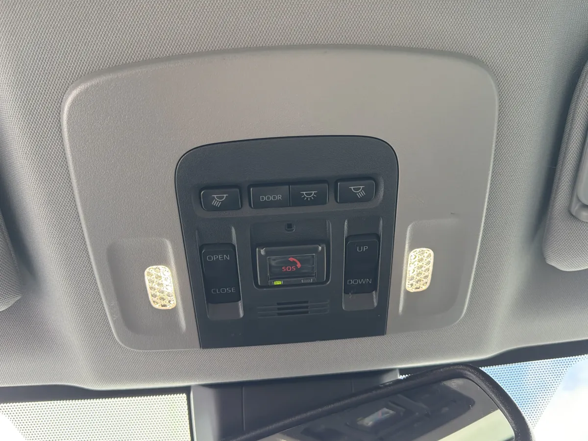 2023 Toyota Camry SE Nightshade thumbnail 47