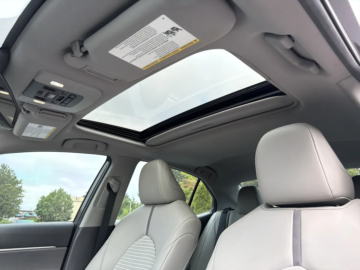 2023 Toyota Camry SE Nightshade thumbnail 7