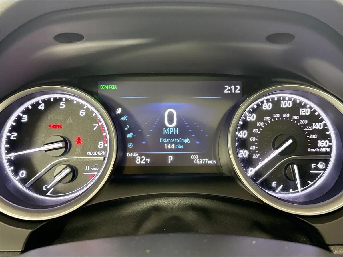 2023 Toyota Camry XLE V6 thumbnail 20