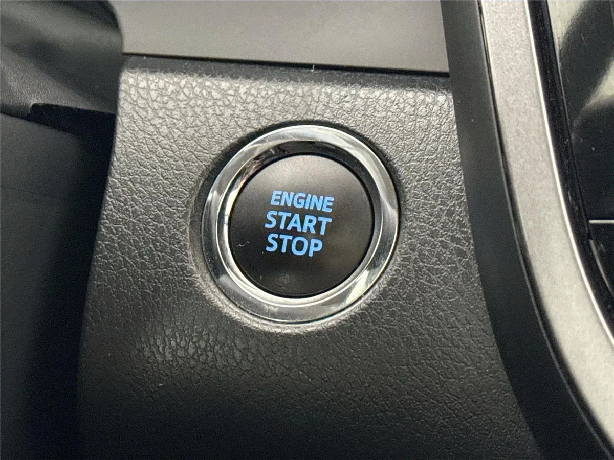 2023 Toyota Camry XLE V6 thumbnail 21