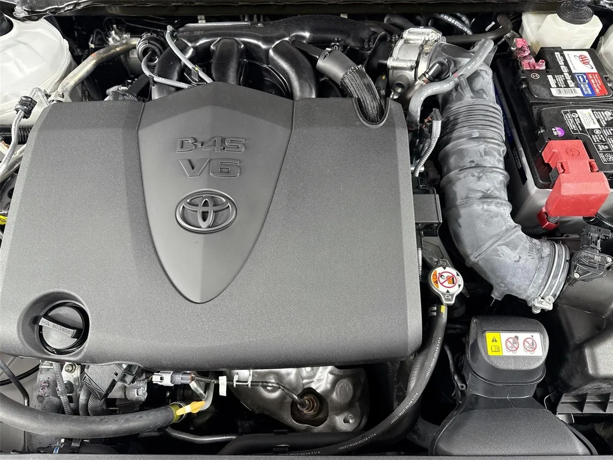 2023 Toyota Camry XLE V6 thumbnail 43