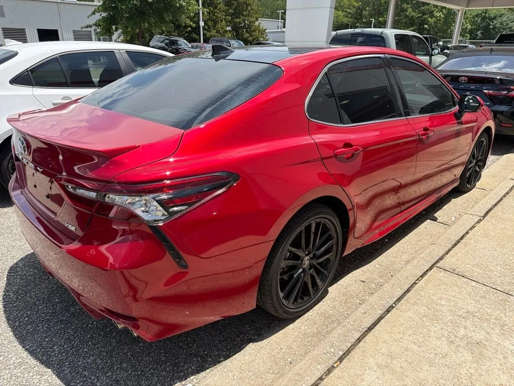 2023 Toyota Camry XSE thumbnail 3