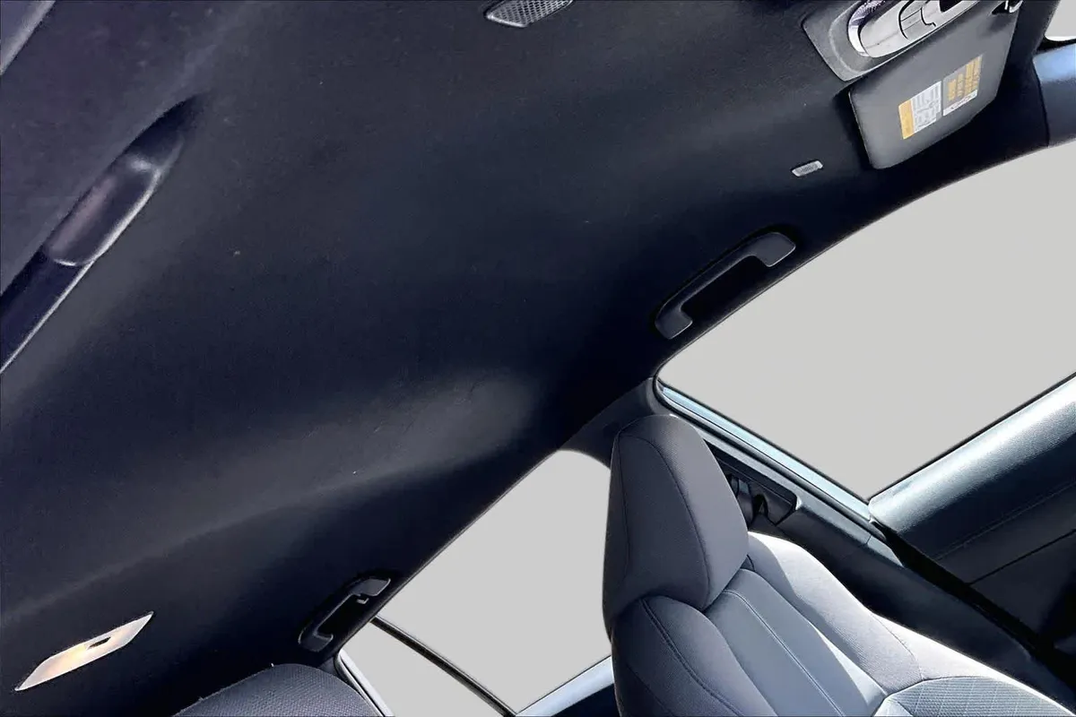 2023 Toyota Corolla Cross Hybrid S thumbnail 14