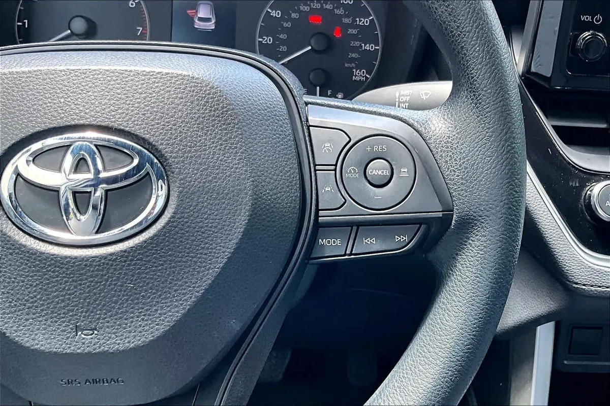 2023 Toyota Corolla Cross Hybrid S thumbnail 25