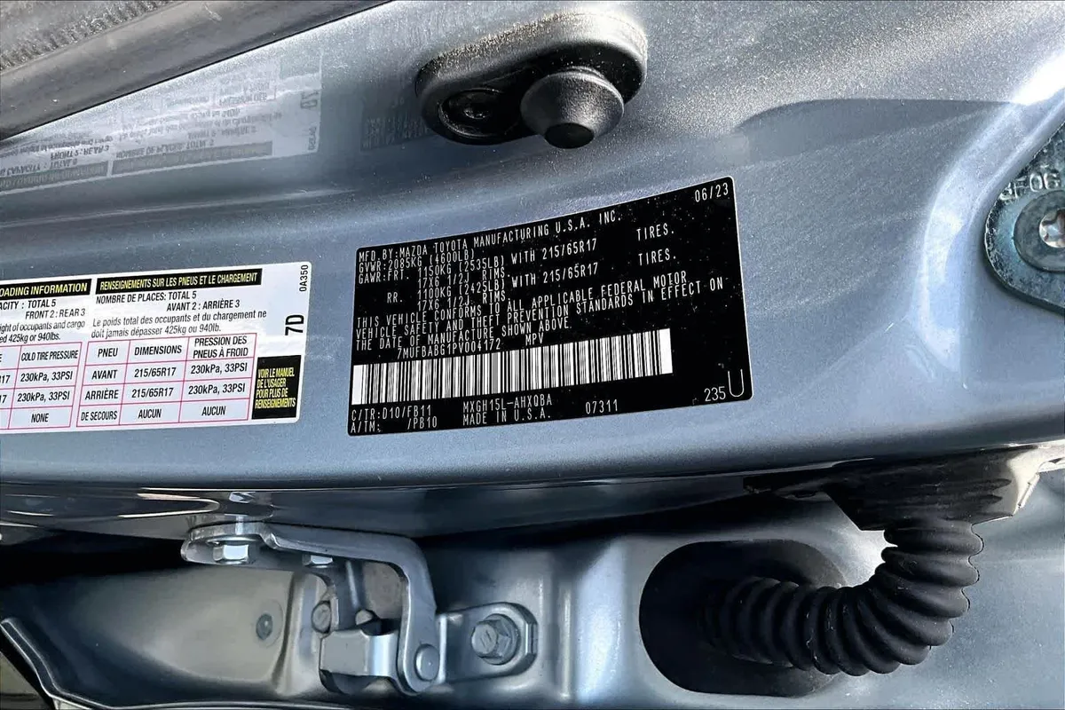 2023 Toyota Corolla Cross Hybrid S thumbnail 34