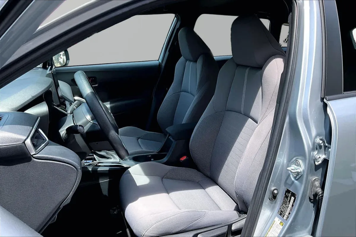 2023 Toyota Corolla Cross Hybrid S thumbnail 8