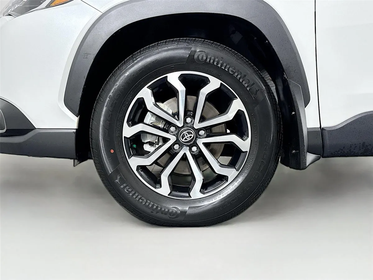 2023 Toyota Corolla Cross Hybrid SE thumbnail 40