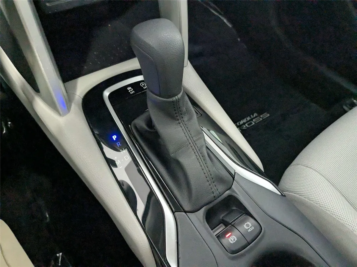 2023 Toyota Corolla Cross L thumbnail 24
