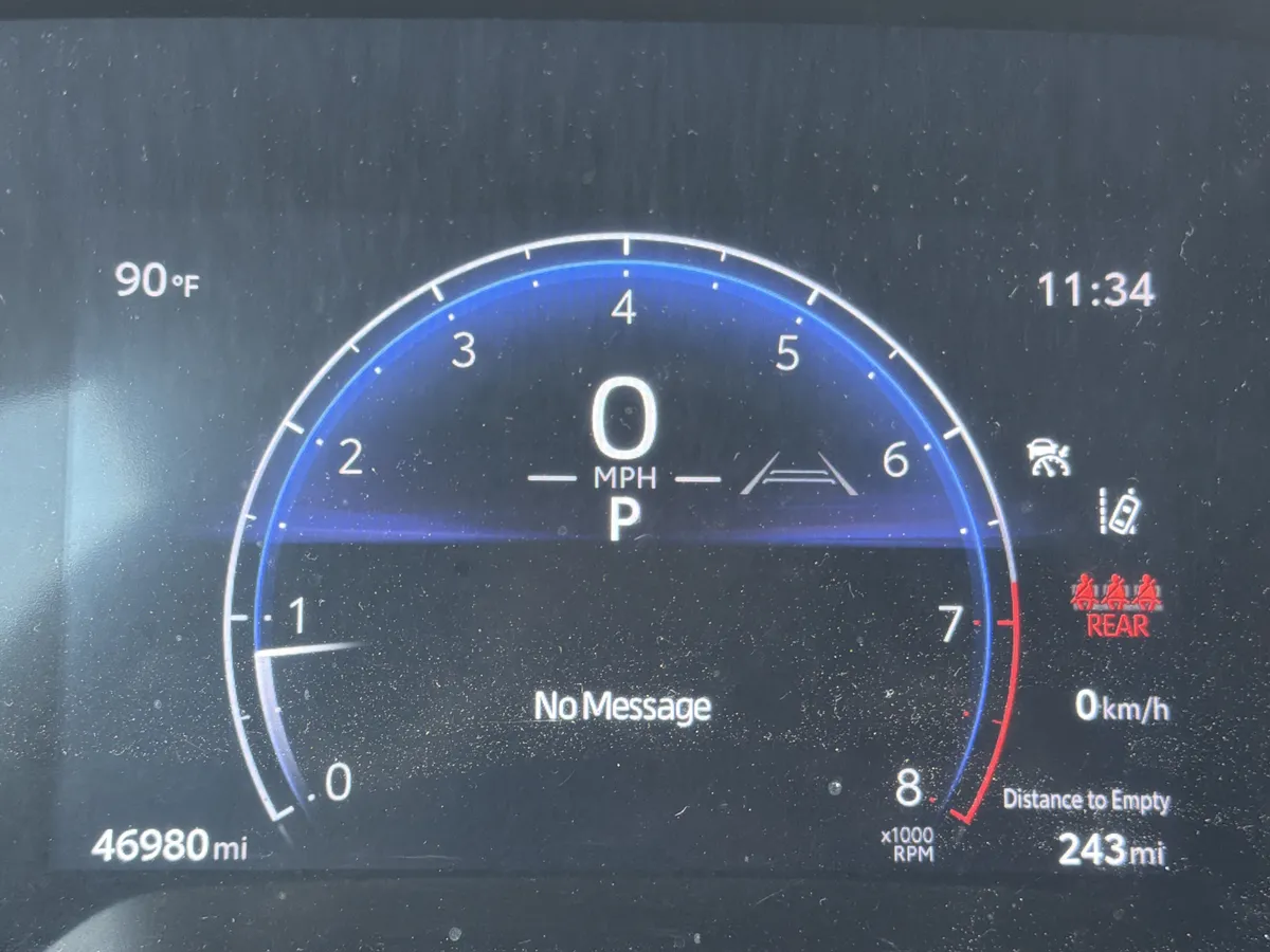 2023 Toyota Corolla Cross XLE thumbnail 13