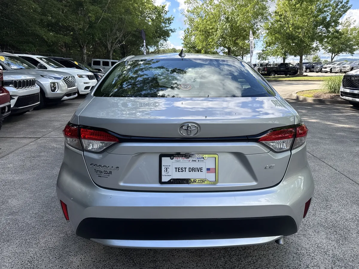 2023 Toyota Corolla LE thumbnail 6