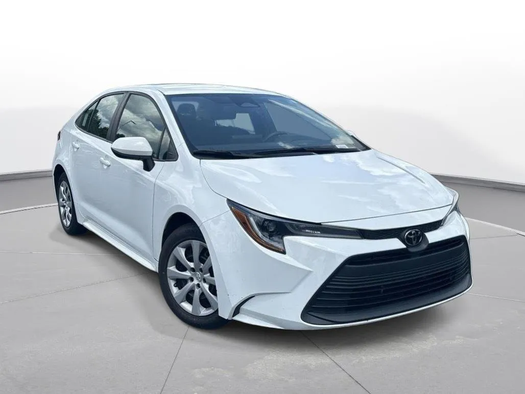 2023 Toyota Corolla LE thumbnail 4