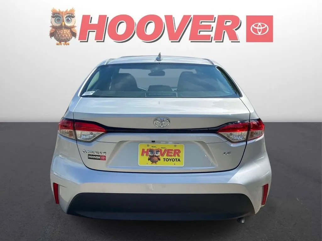 2023 Toyota Corolla LE thumbnail 3