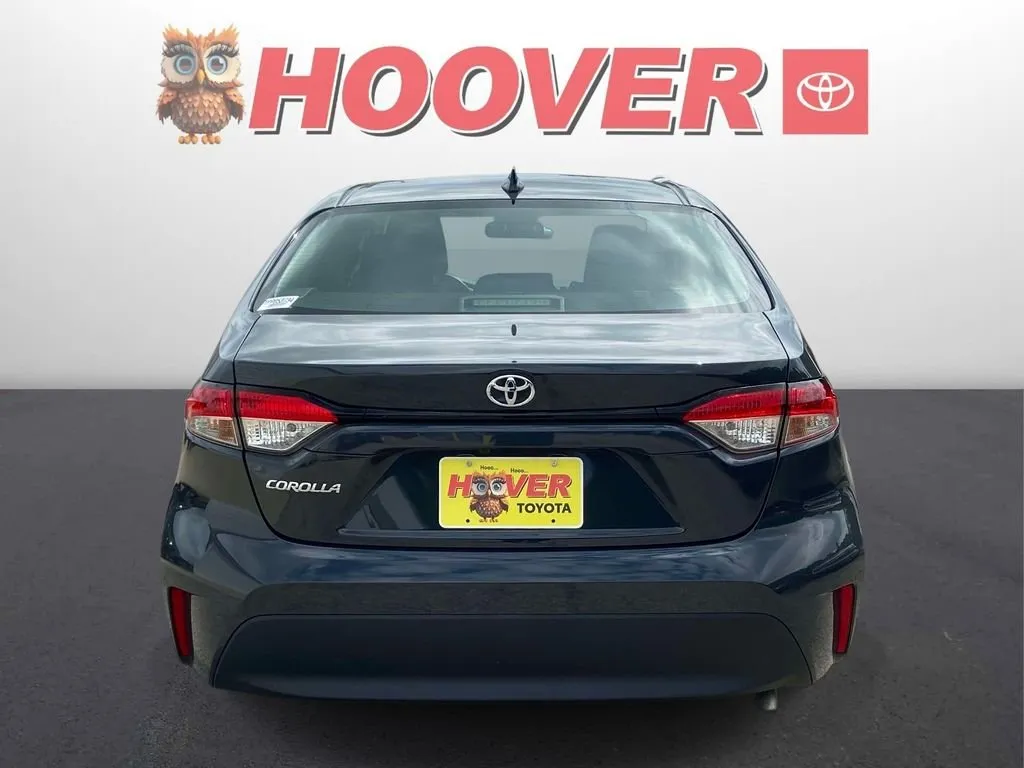 2023 Toyota Corolla LE thumbnail 3