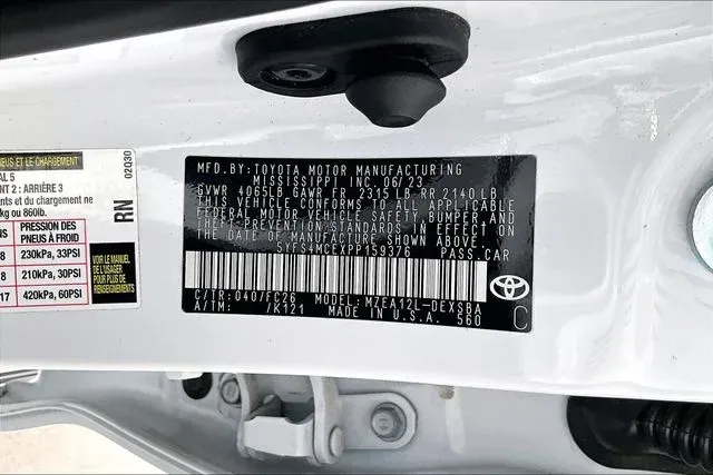 2023 Toyota Corolla SE thumbnail 16