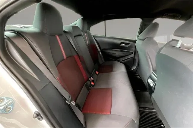 2023 Toyota Corolla SE thumbnail 20