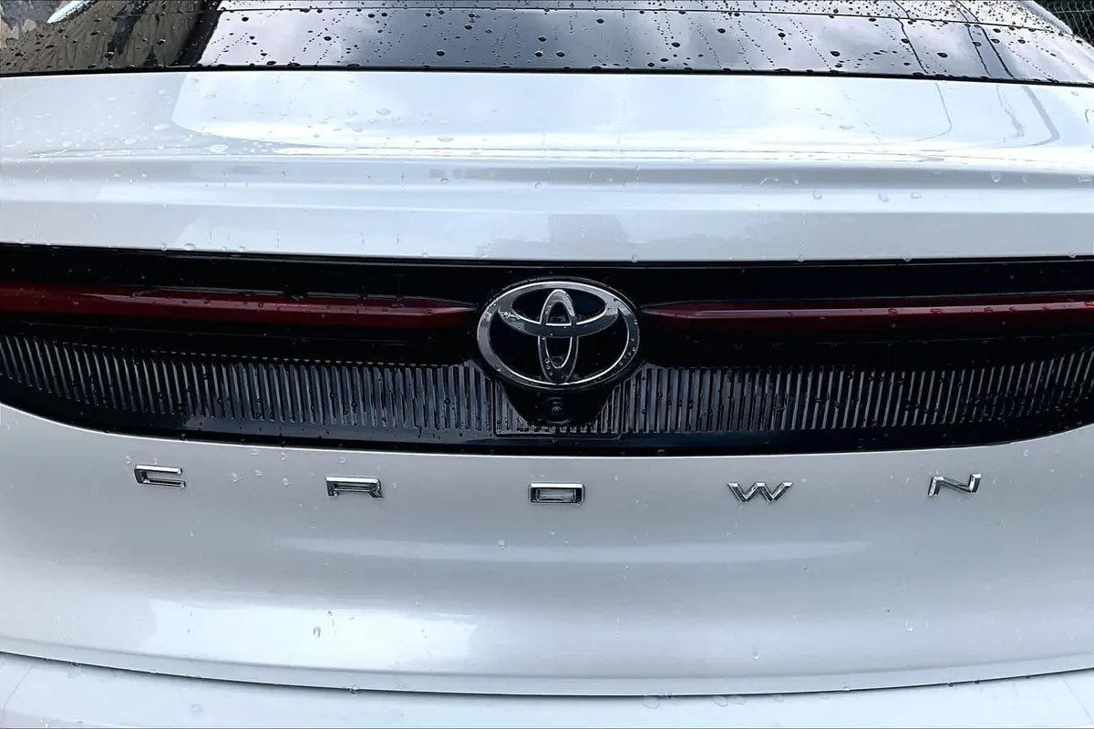 2023 Toyota Crown XLE thumbnail 31