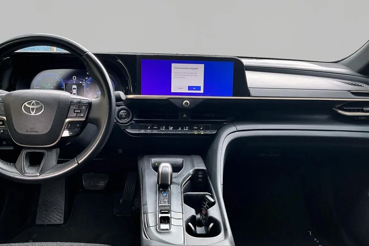 2023 Toyota Crown XLE thumbnail 7
