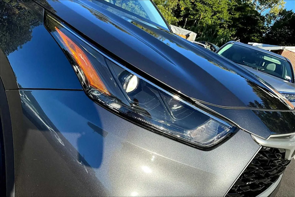 2023 Toyota Highlander L thumbnail 25