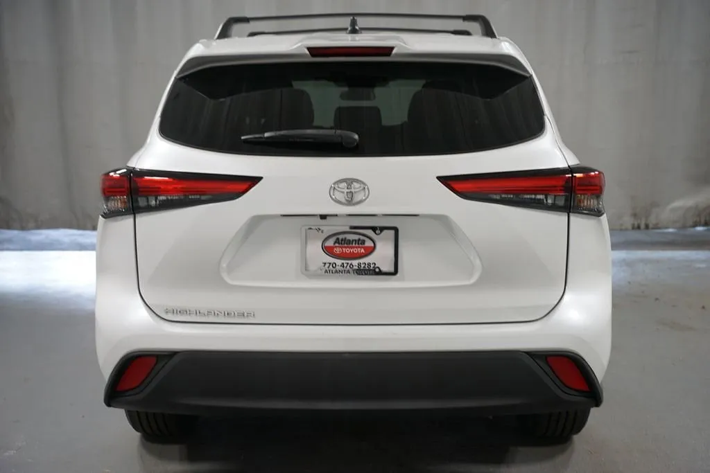 2023 Toyota Highlander L thumbnail 7