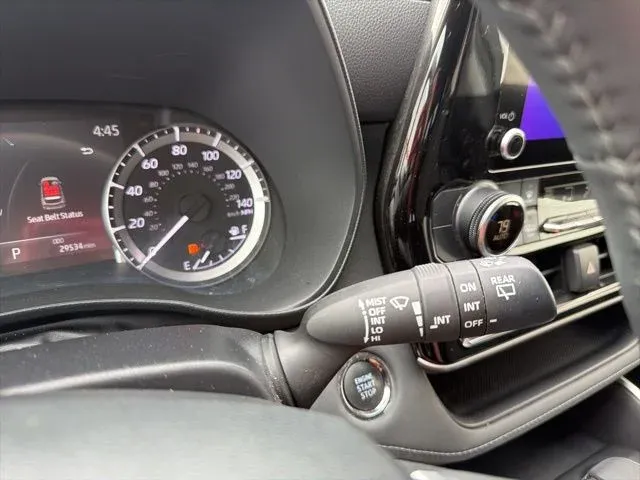 2023 Toyota Highlander LE thumbnail 38