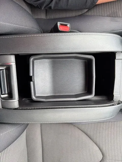 2023 Toyota Highlander LE thumbnail 42