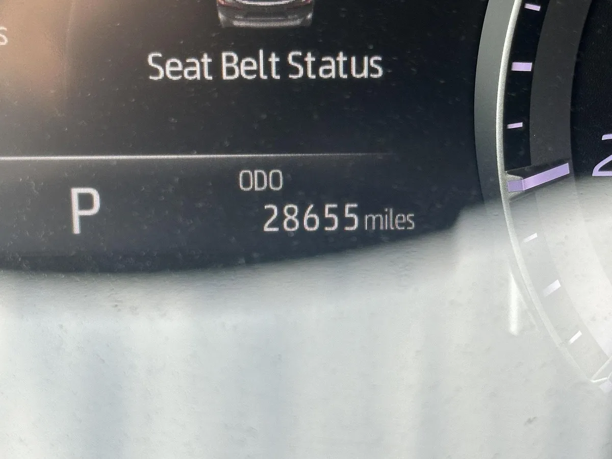 2023 Toyota Highlander LE thumbnail 14