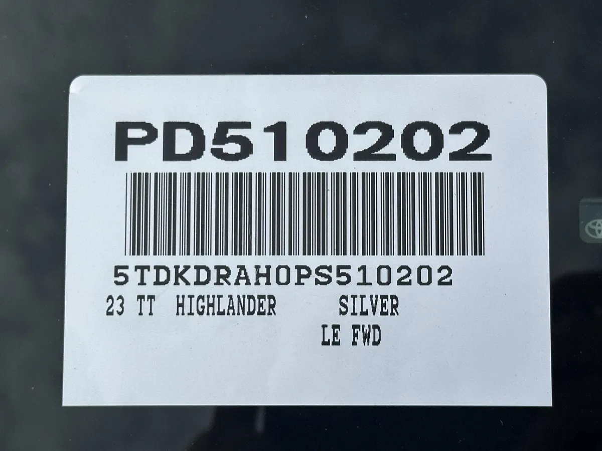 2023 Toyota Highlander LE thumbnail 15