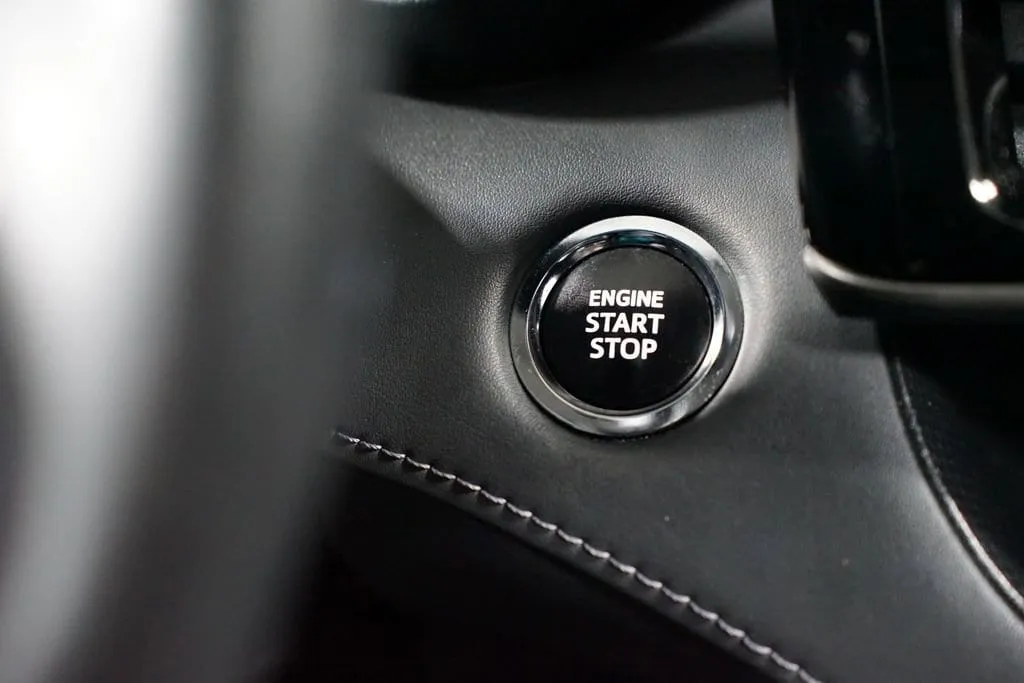 2023 Toyota Highlander LE thumbnail 23