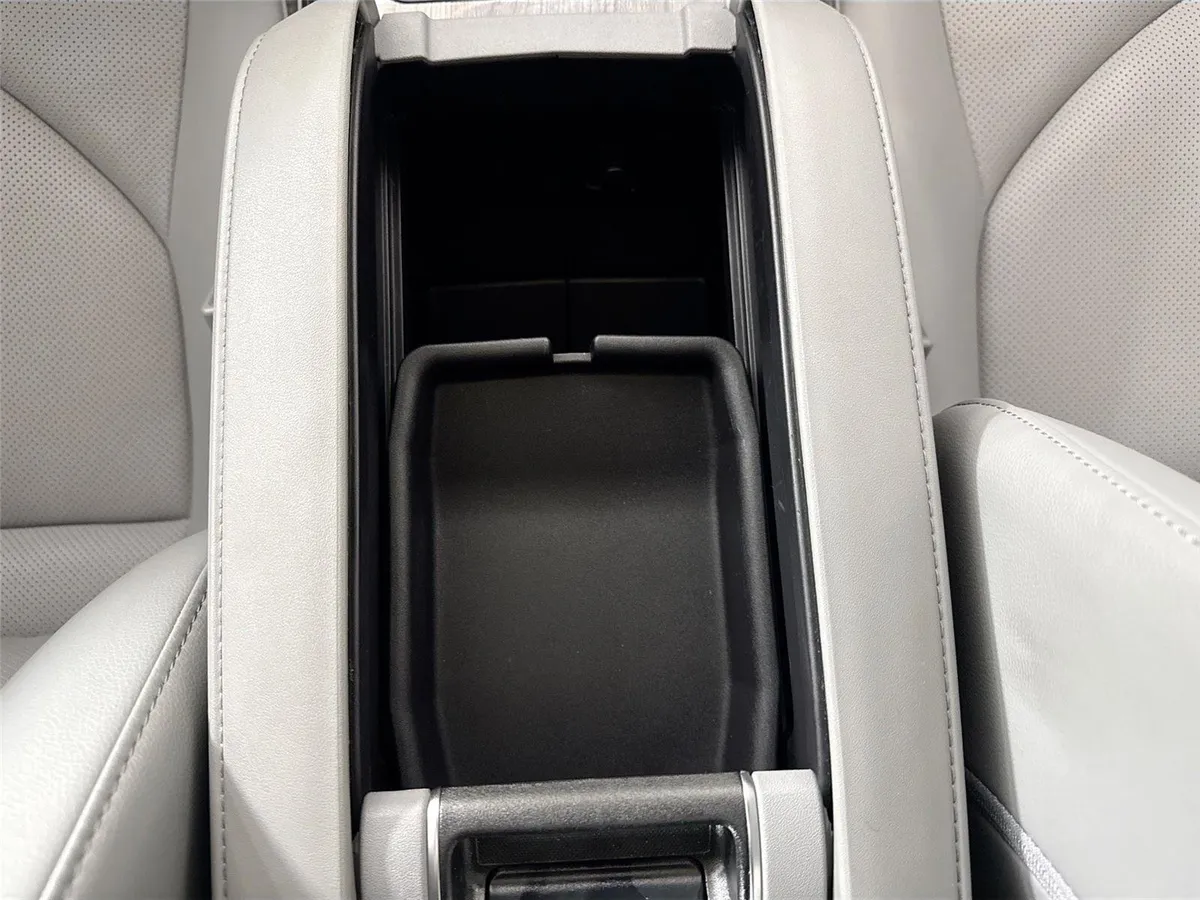 2023 Toyota Highlander Limited thumbnail 35